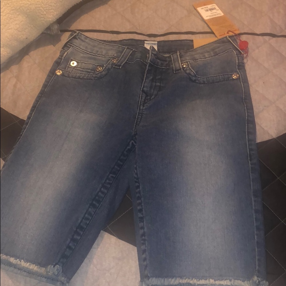 BRAND NEW TRU RELIGION BERMUDA SHORTS